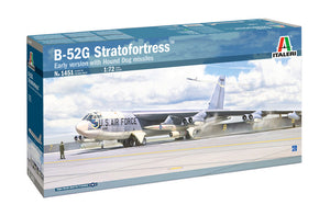 Italeri B-52G Stratofortress Early version with Hound Dog Missiles 1:72 1451